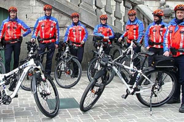 Gentse politie krijgt fietsen met zwaalicht en sirene